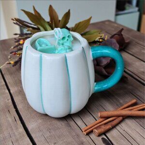 Handmade ✦ Pumpkin Mug Candle ✦ Vanilla Oatmeal Raisin Soy Wax Halloween Decor